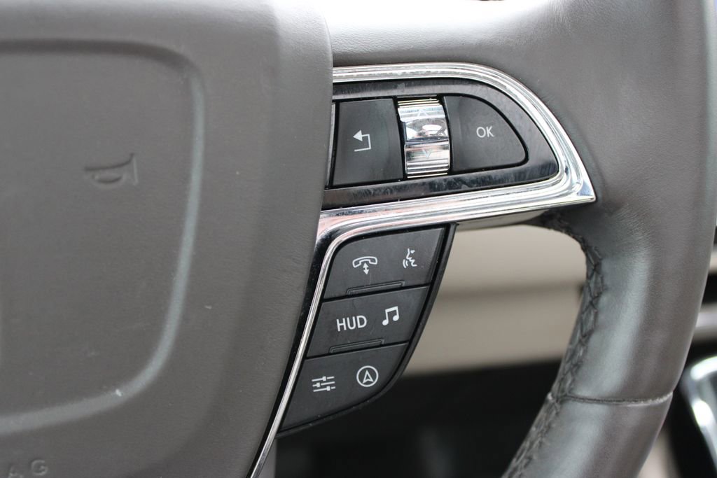 Used 2023 Lincoln Navigator Reserve RWD image 39