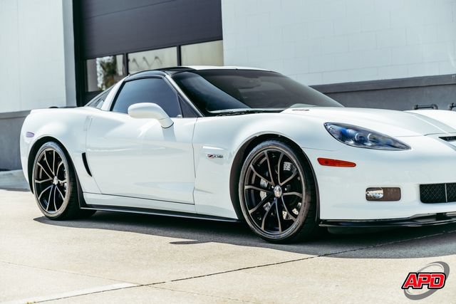 Used 2013 Chevrolet Corvette Z06 w/ 3LZ Preferred Equipment Group RWD image 59