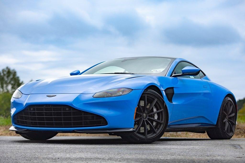 Used 2021 Aston Martin V8 Vantage Coupe RWD image 13