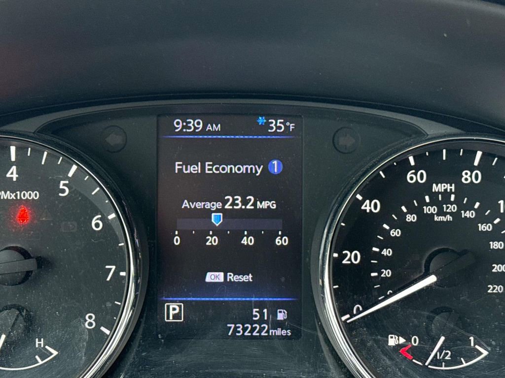 Used 2018 Nissan Rogue SL image 18