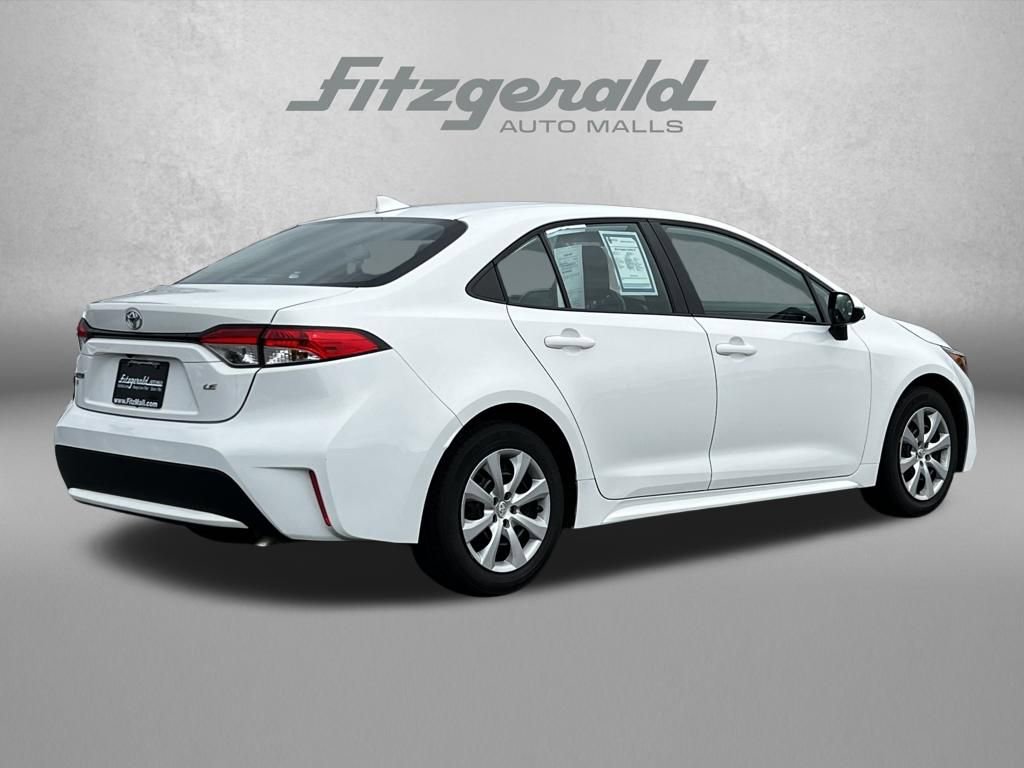 Used 2022 Toyota Corolla LE image 6