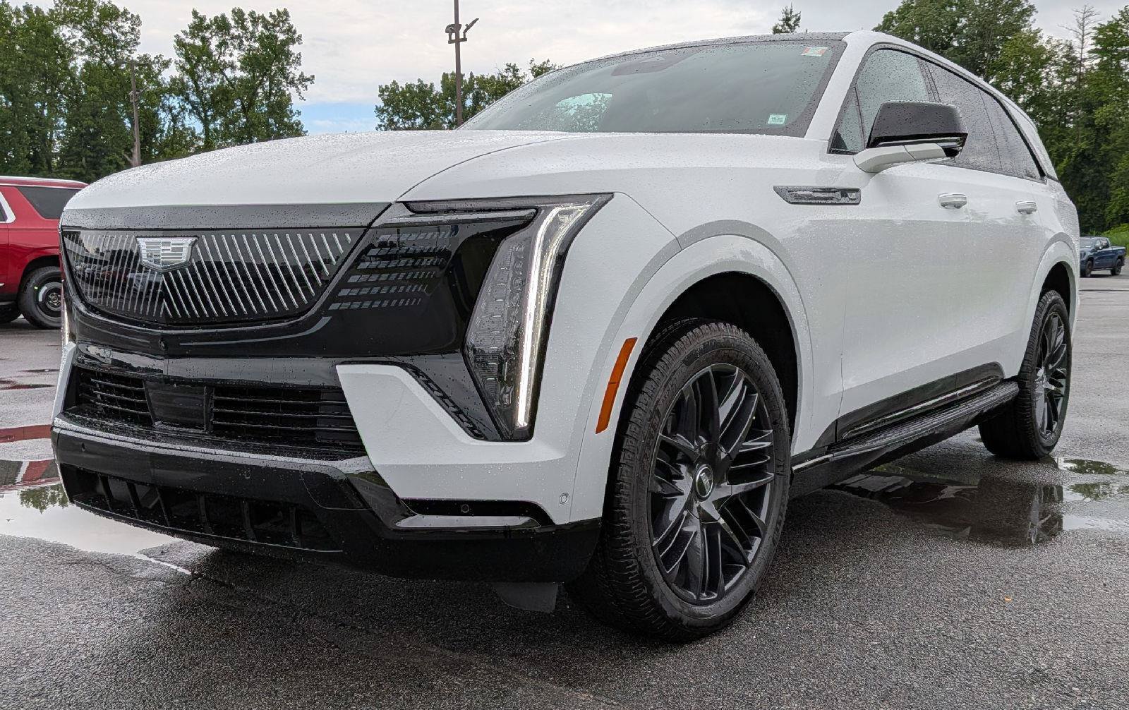 Used 2025 Cadillac Escalade IQ Sport 1 w/ LPO, ONYX Package AWD/4WD image 5