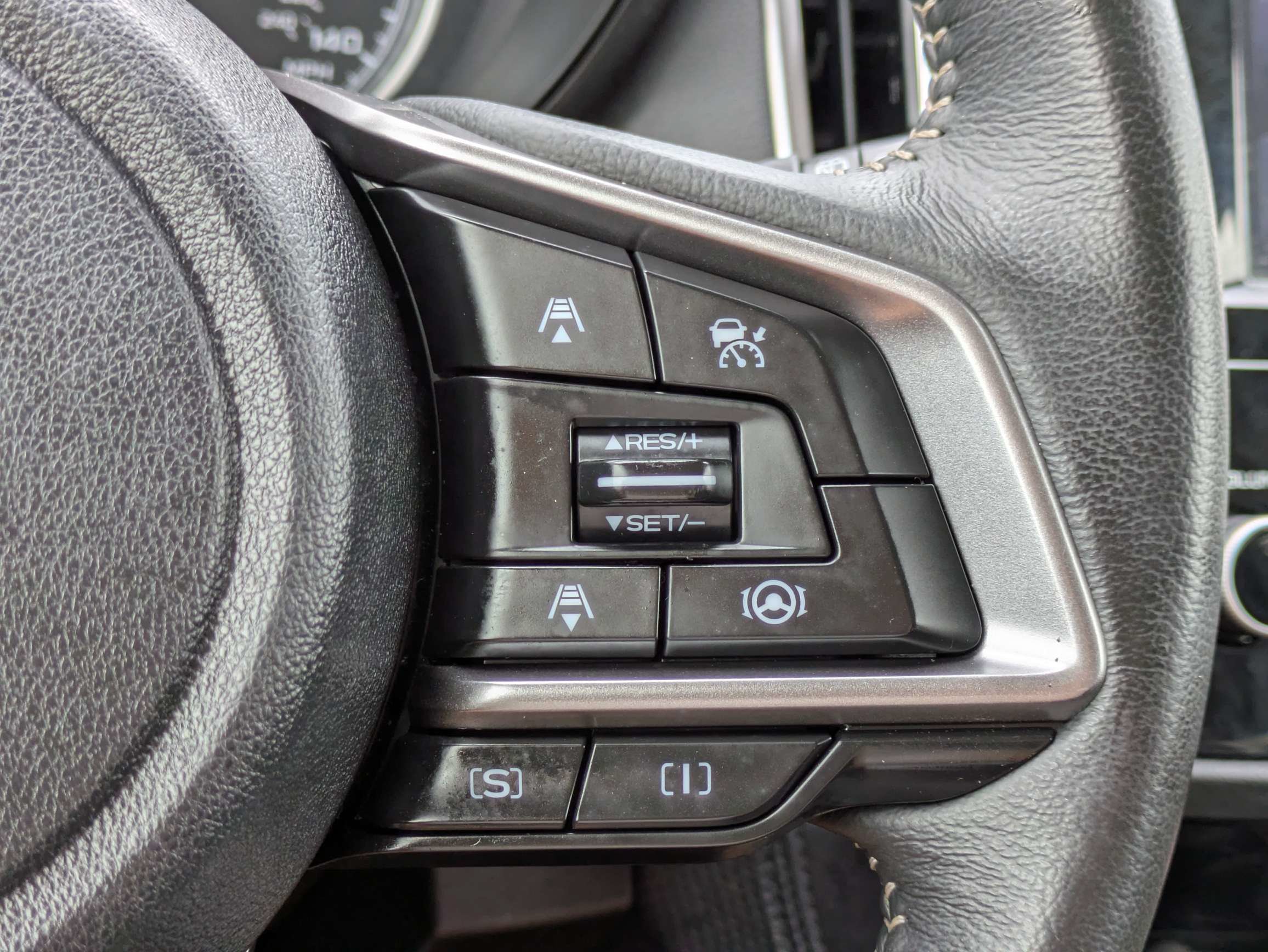 Used 2024 Subaru Forester Premium AWD/4WD image 32