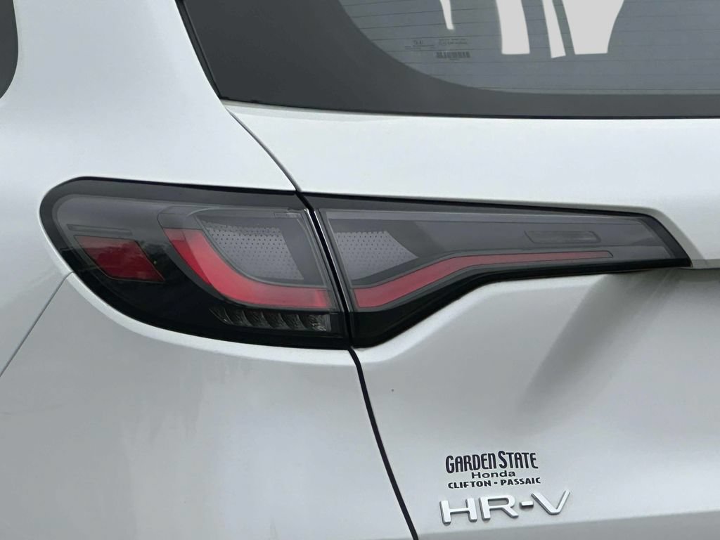 Certified 2024 Honda HR-V LX image 8