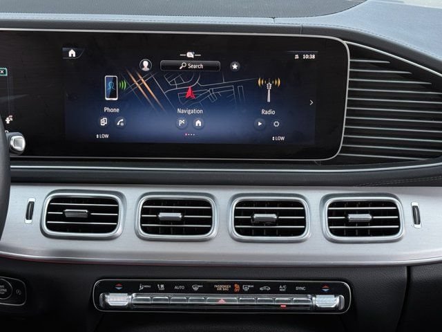 Used 2025 Mercedes-Benz GLS 450 4MATIC image 17