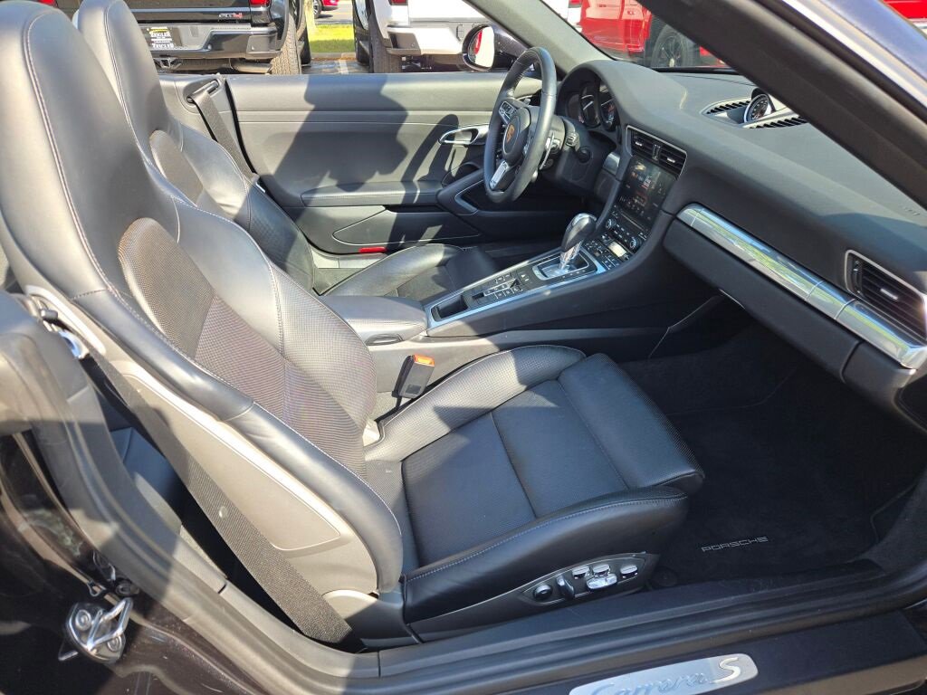 Used 2019 Porsche 911 Carrera S image 9