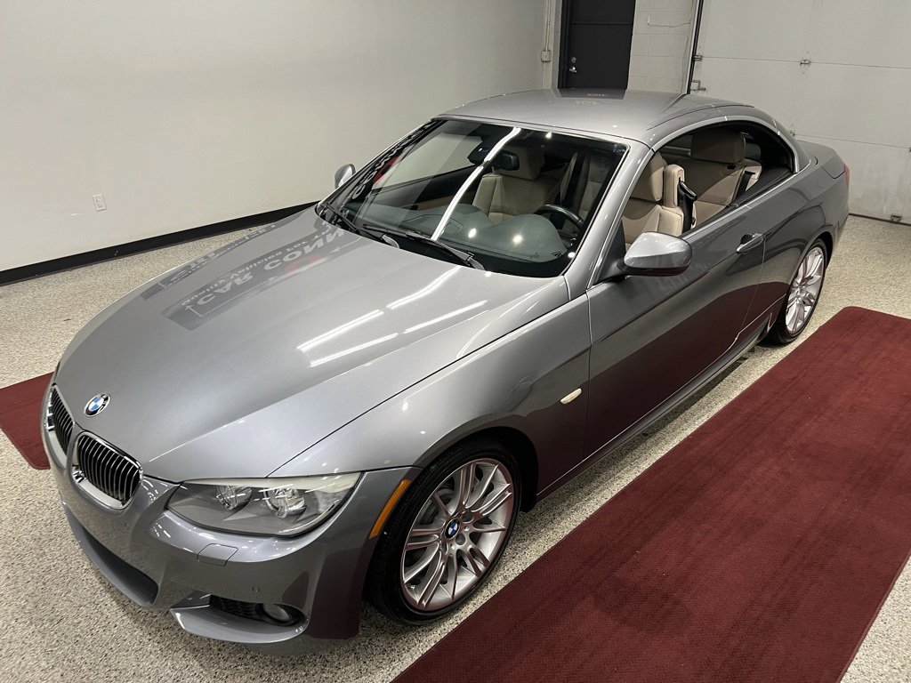 Used 2013 BMW 335i Convertible image 69