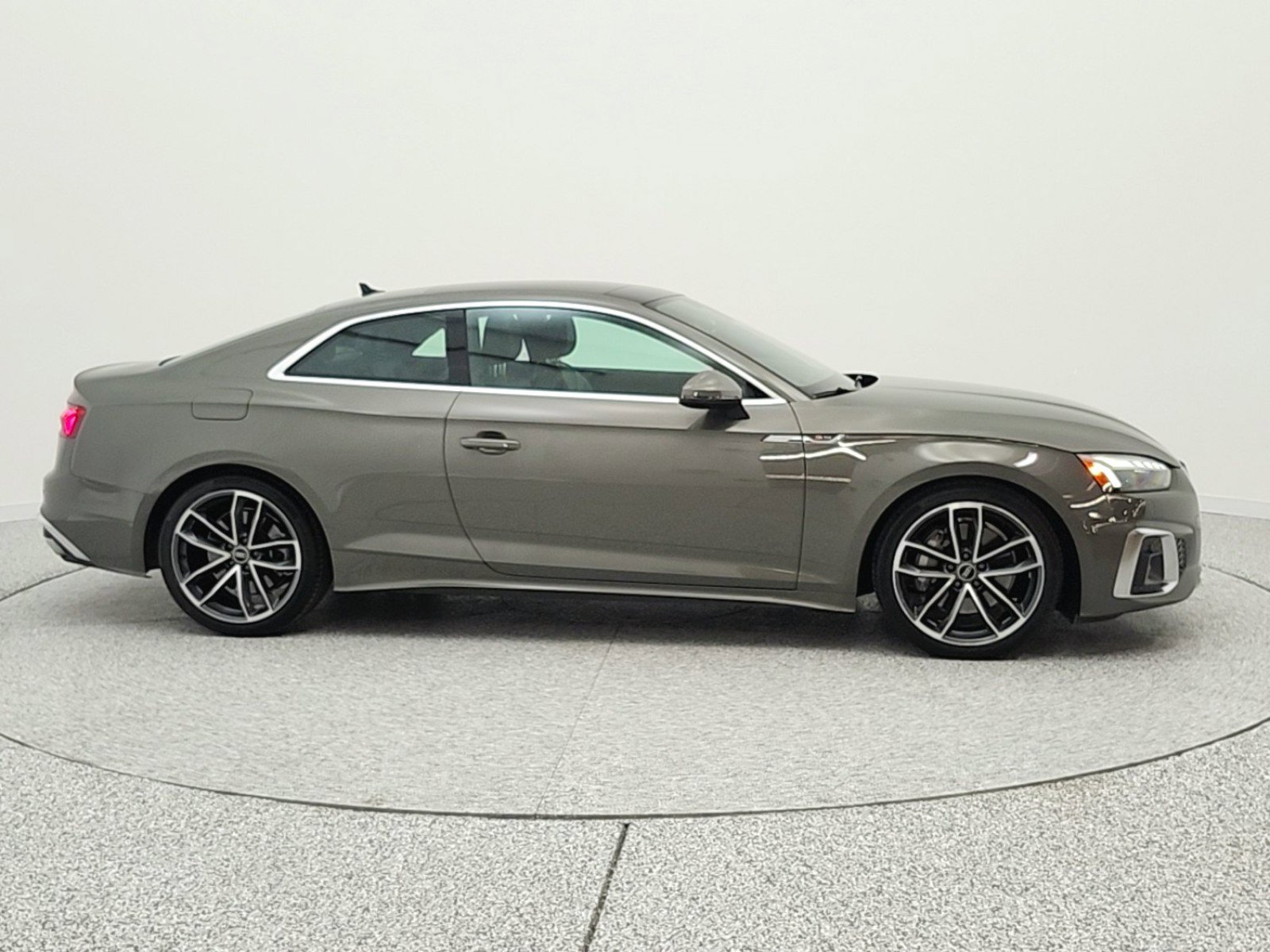 Used 2023 Audi A5 2.0T Premium w/ Convenience Package AWD/4WD image 4