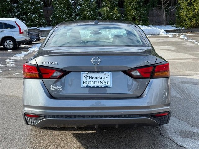 Used 2024 Nissan Altima 2.5 SV image 5