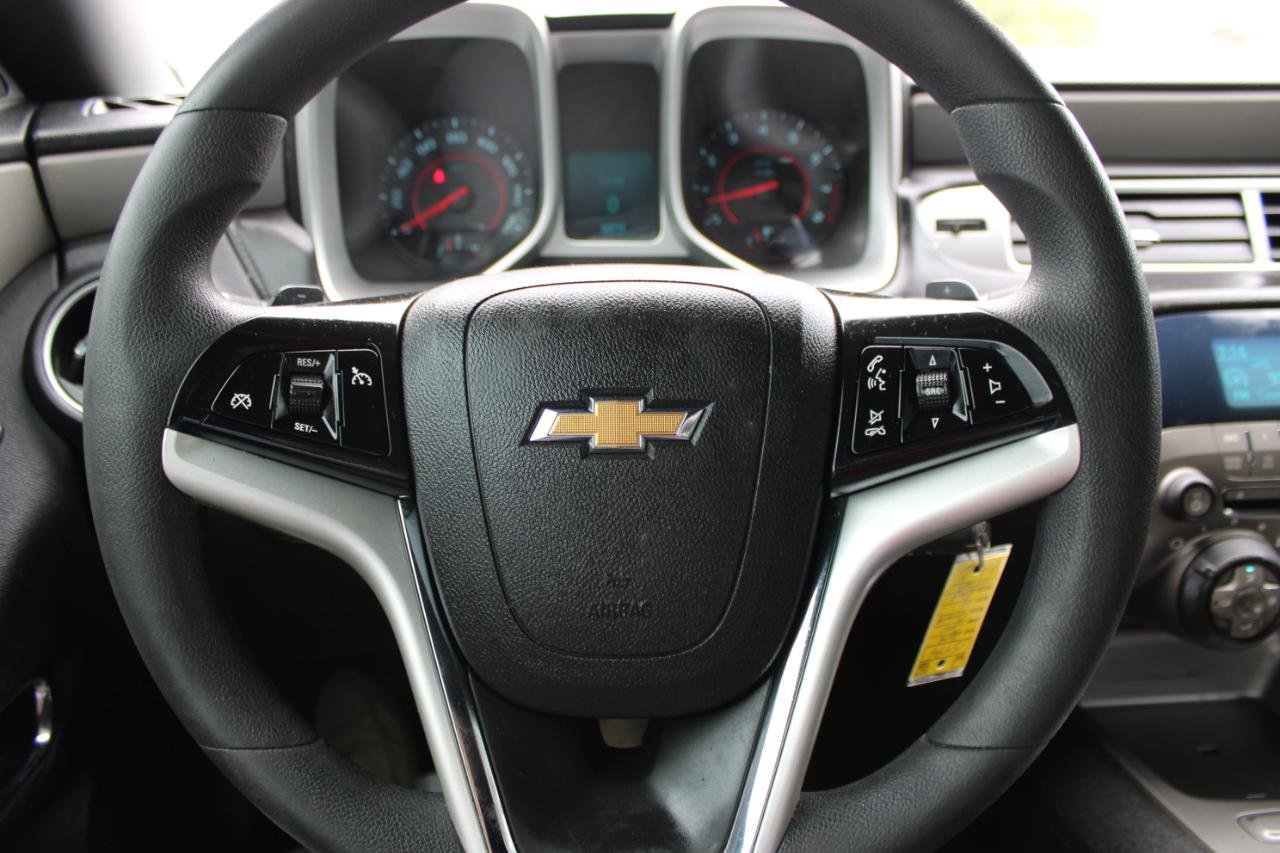 Used 2014 Chevrolet Camaro LS RWD image 17