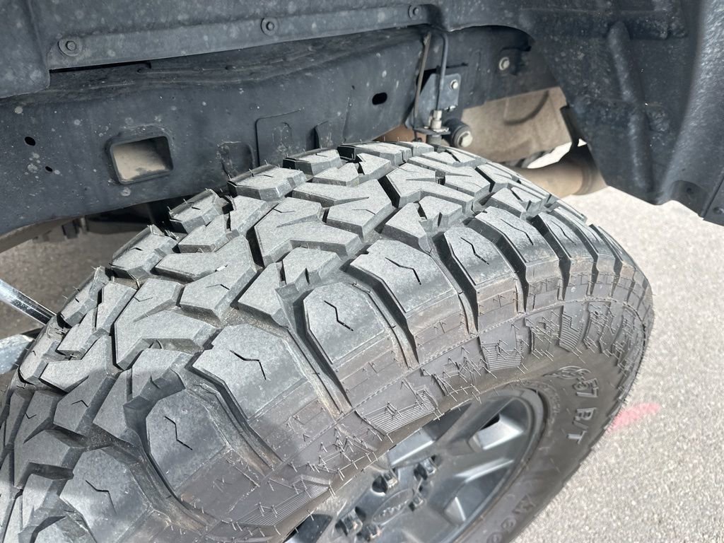 Certified 2022 Jeep Gladiator Sport AWD/4WD image 8