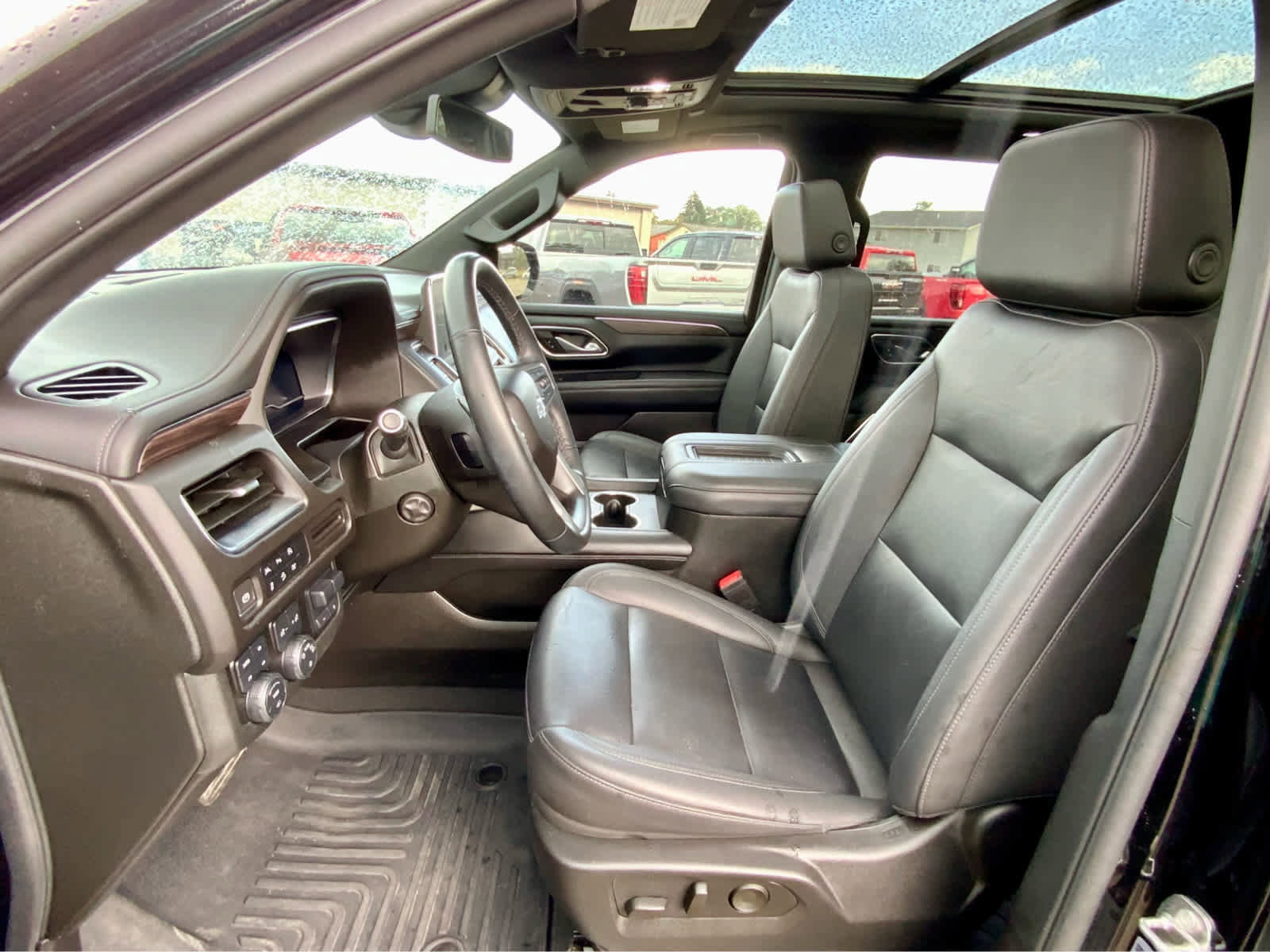 Used 2023 Chevrolet Tahoe Z71 w/ Off-Road Capability Package image 25