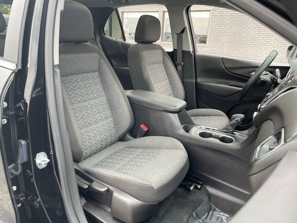 Used 2023 Chevrolet Equinox LT image 16