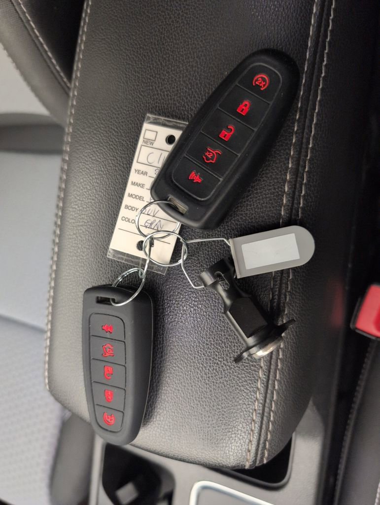 Used 2019 Ford Escape SE image 45