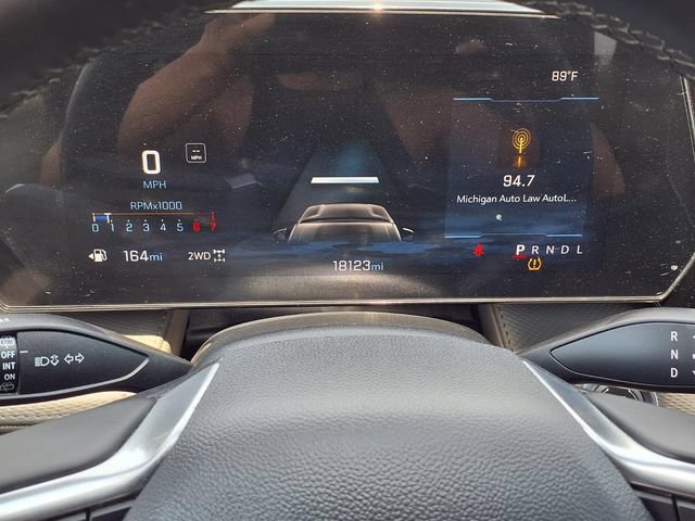 Used 2025 Chevrolet Equinox LT w/ Convenience Package II AWD/4WD image 16