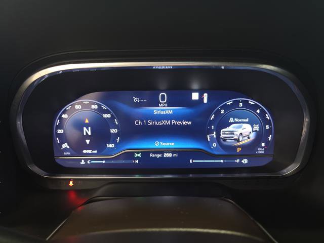 Used 2022 Chevrolet Suburban LT image 15