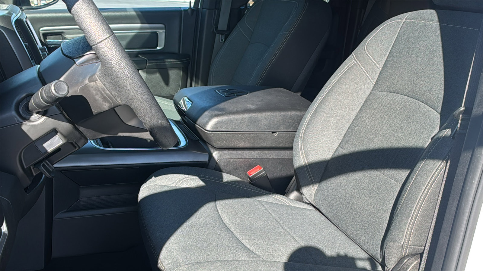 Used 2022 RAM 1500 Classic Warlock w/ Technology Package I AWD/4WD image 23