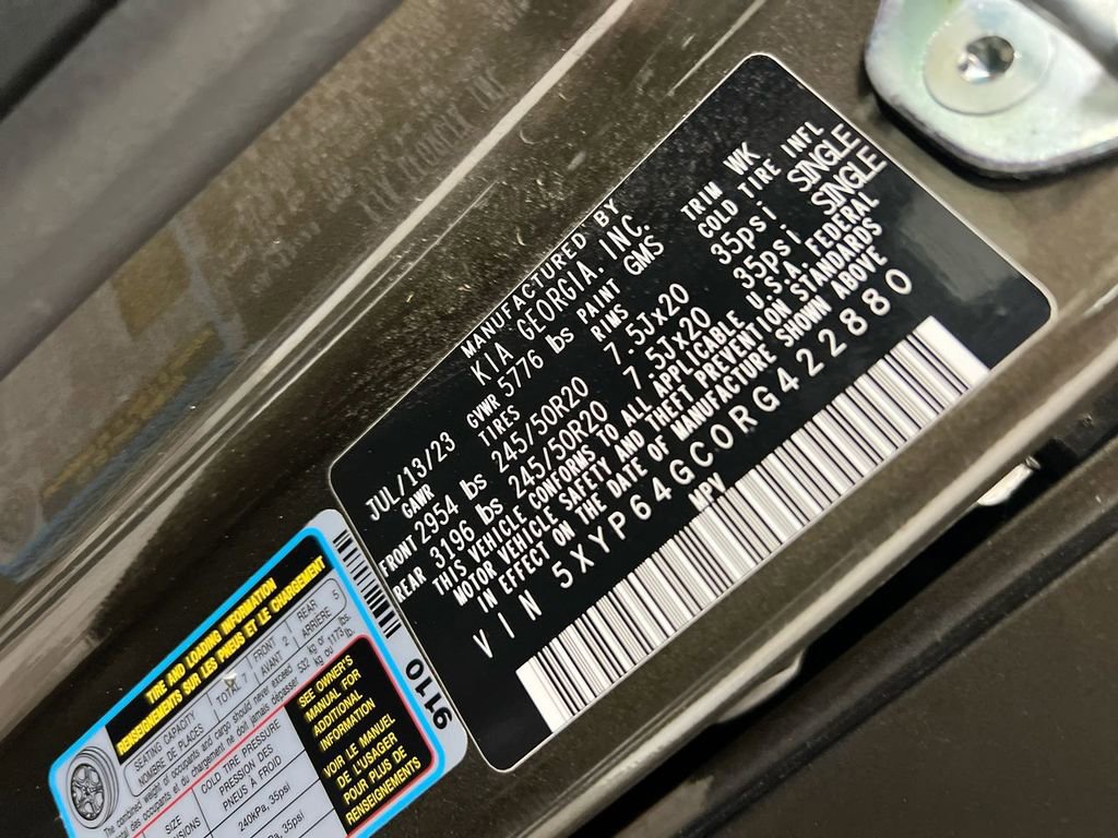 Used 2024 Kia Telluride S image 29