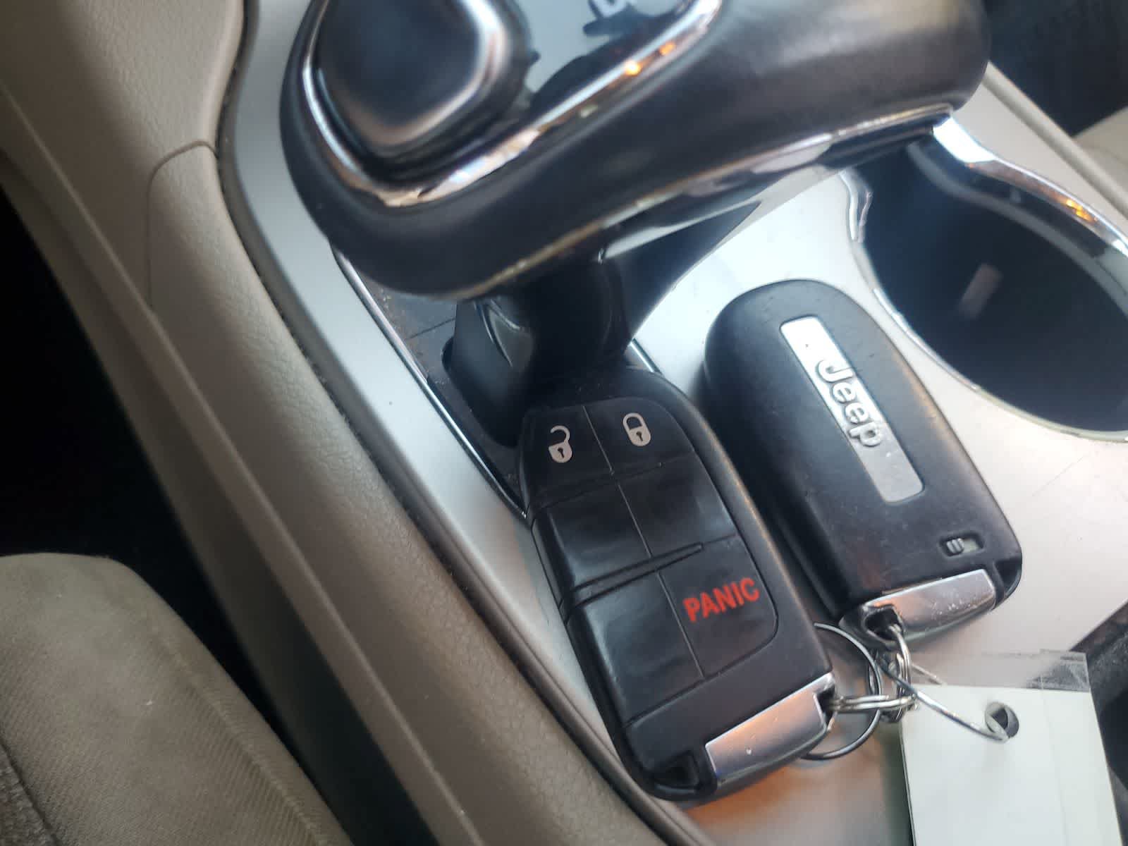 Used 2014 Jeep Grand Cherokee Laredo w/ Quick Order Package 23E RWD image 27