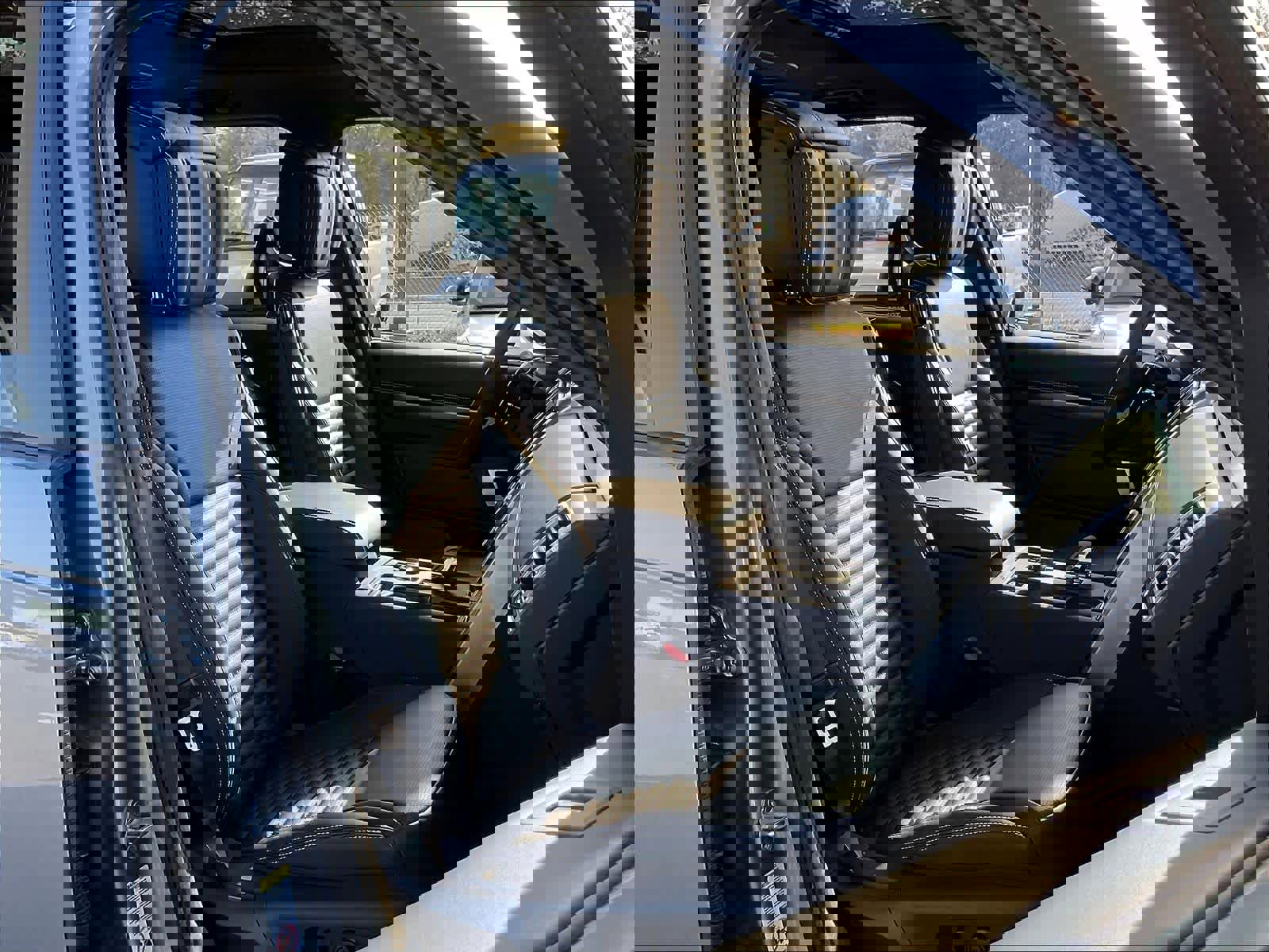 New 2025 Land Rover Discovery Metropolitan Edition image 31