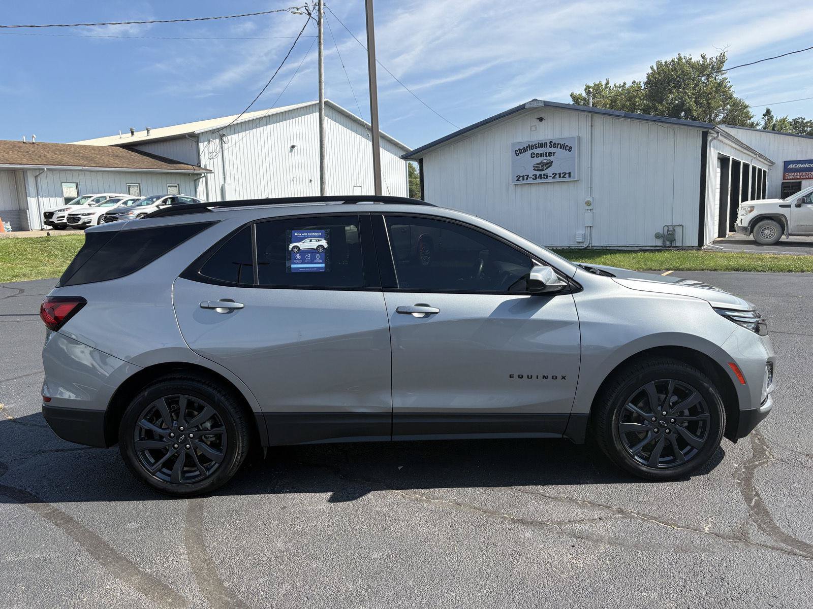 Used 2023 Chevrolet Equinox RS AWD/4WD image 24