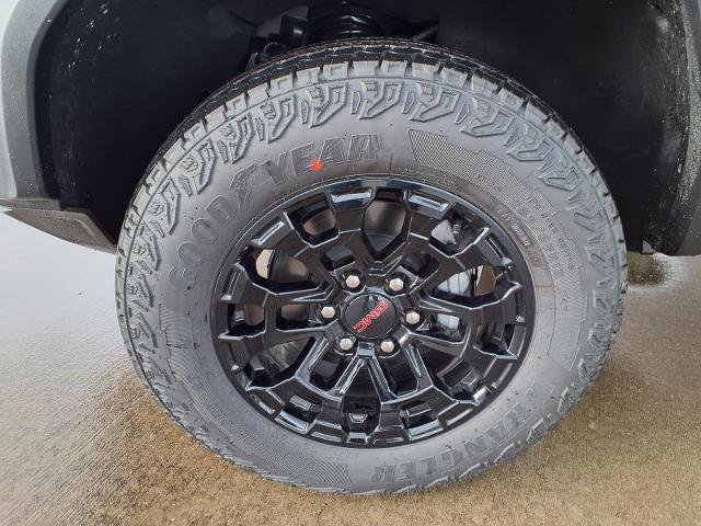 New 2026 GMC Canyon Elevation w/ Convenience Package RWD image 21