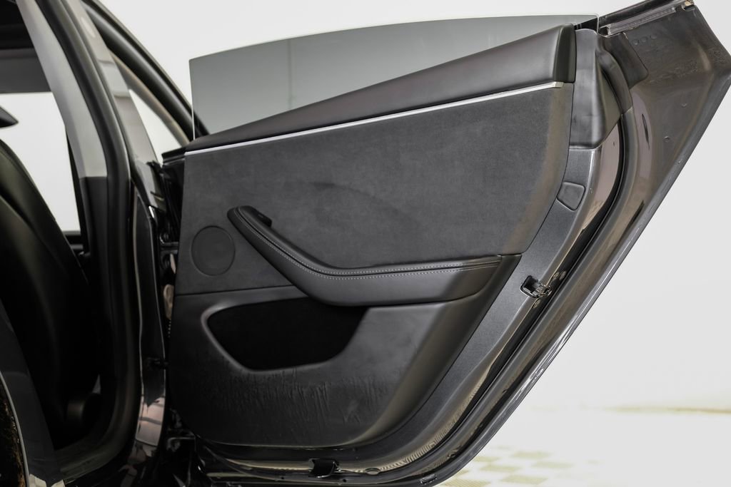 Used 2025 Tesla Model 3 Long Range image 49