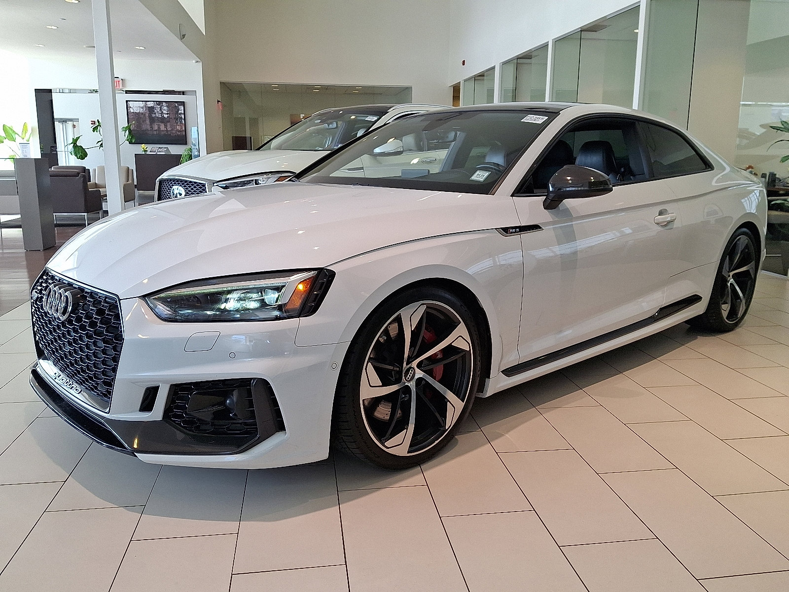 Used 2019 Audi RS 5 image 1