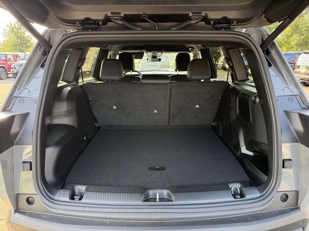 New 2026 Jeep Cherokee Limited AWD/4WD image 33