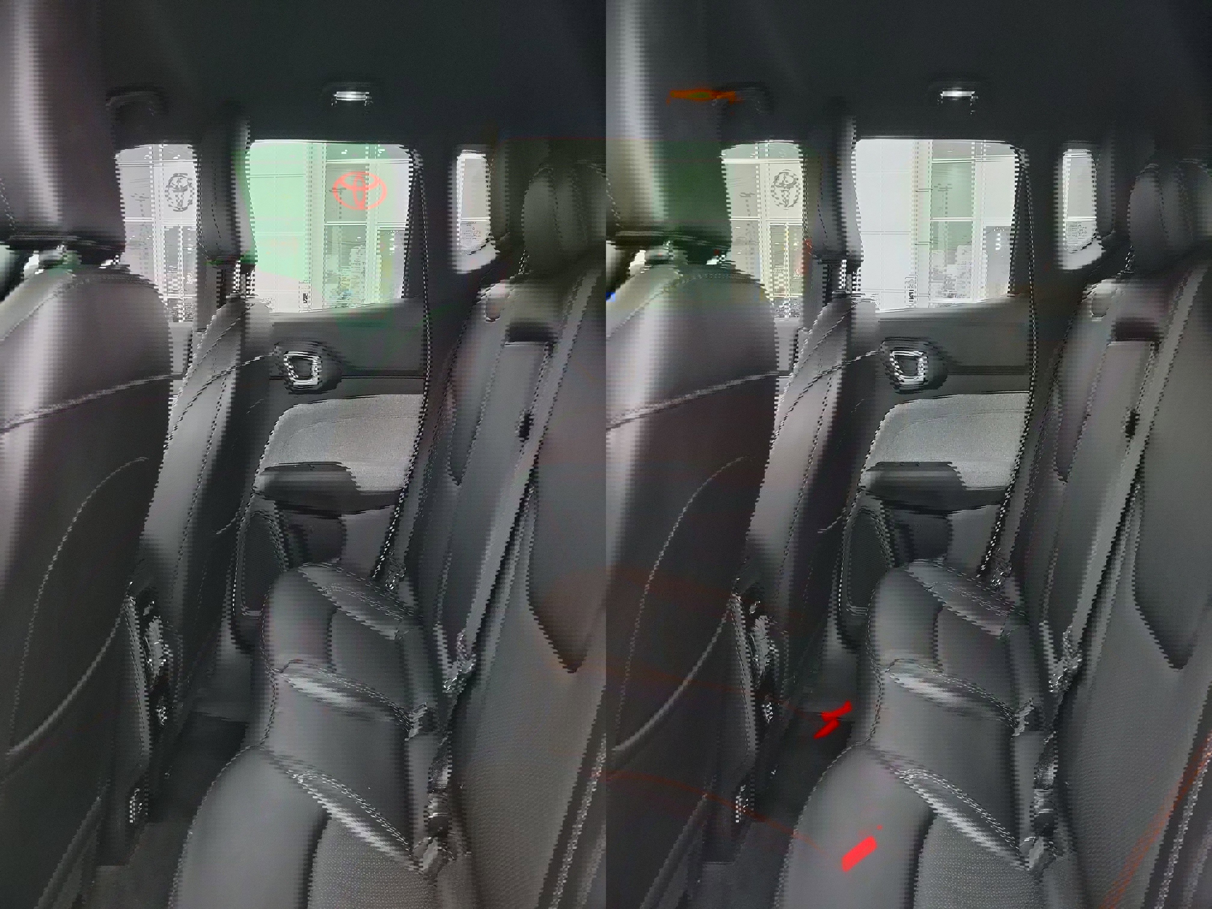 Used 2023 Jeep Compass Latitude image 11