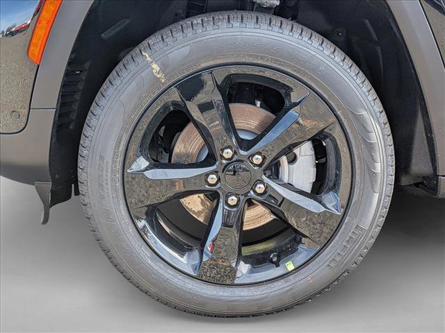 New 2025 Jeep Grand Cherokee Limited w/ Luxury Tech Group II image 10