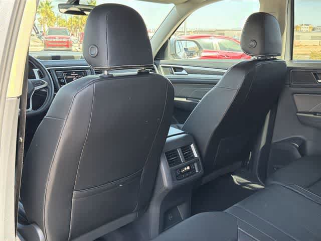 Used 2023 Volkswagen Atlas SE AWD/4WD image 16