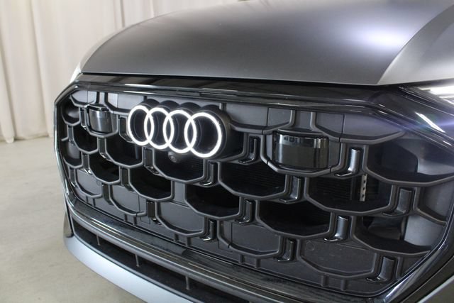 Used 2024 Audi SQ8 Premium Plus w/ S Sport Package AWD/4WD image 32