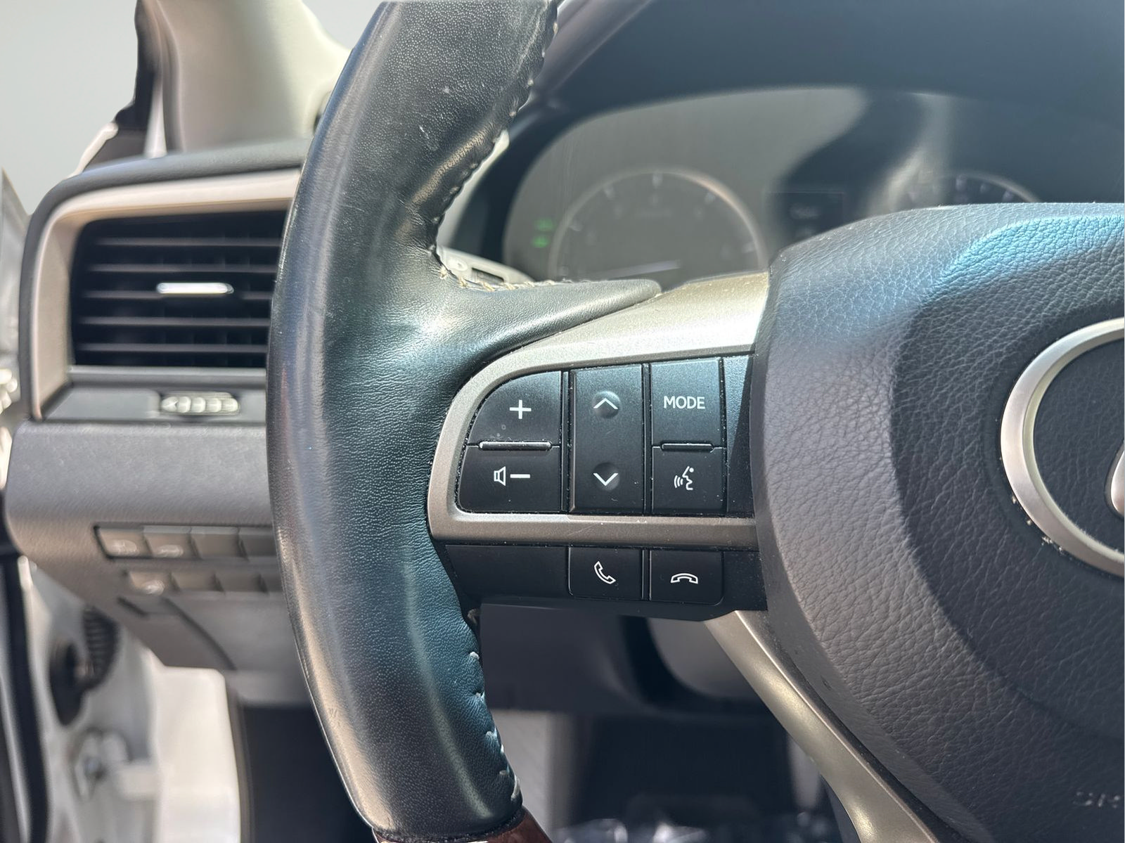 Used 2019 Lexus RX 350 FWD w/ Navigation Package image 20