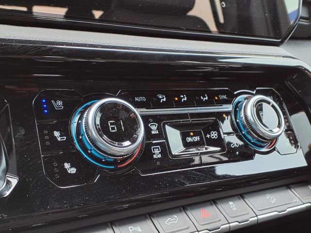 New 2025 GMC Sierra 2500 AT4 w/ AT4 Premium Plus Package AWD/4WD image 22