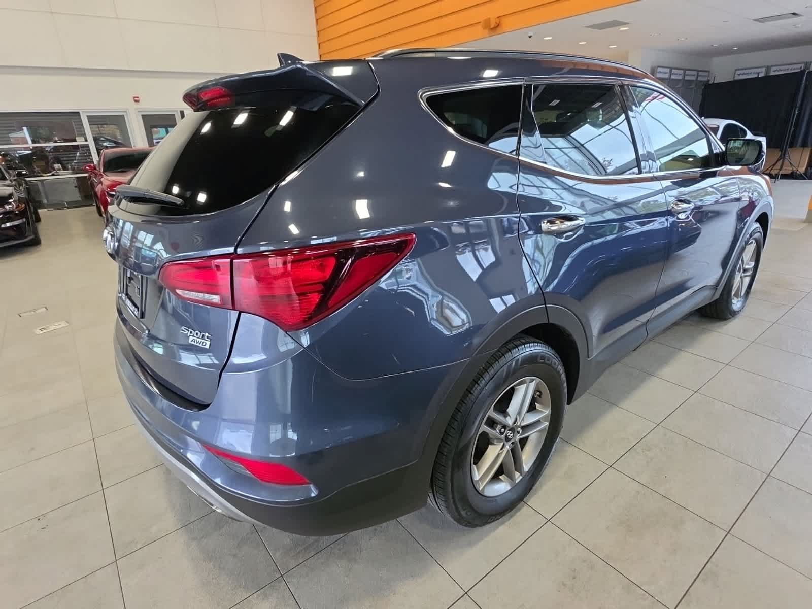 Used 2017 Hyundai Santa Fe Sport AWD/4WD image 6