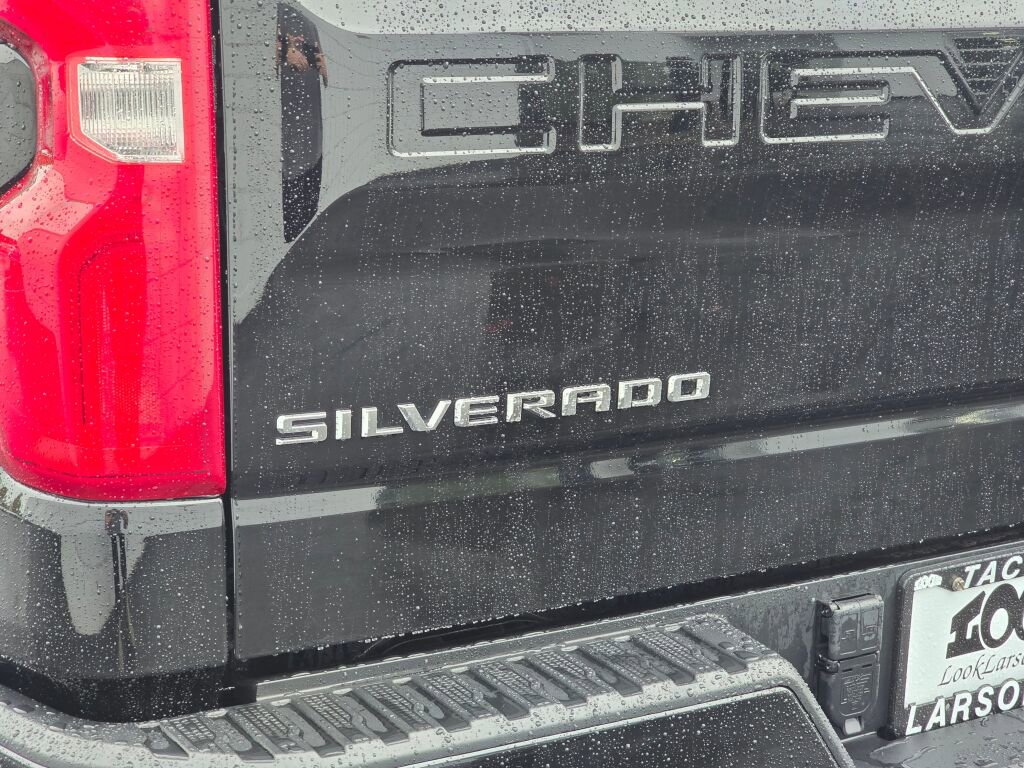 Used 2021 Chevrolet Silverado 1500 High Country w/ Technology Package image 14