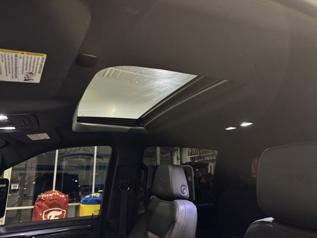 Used 2024 GMC Sierra 3500 AT4 w/ AT4 Premium Plus Package image 8