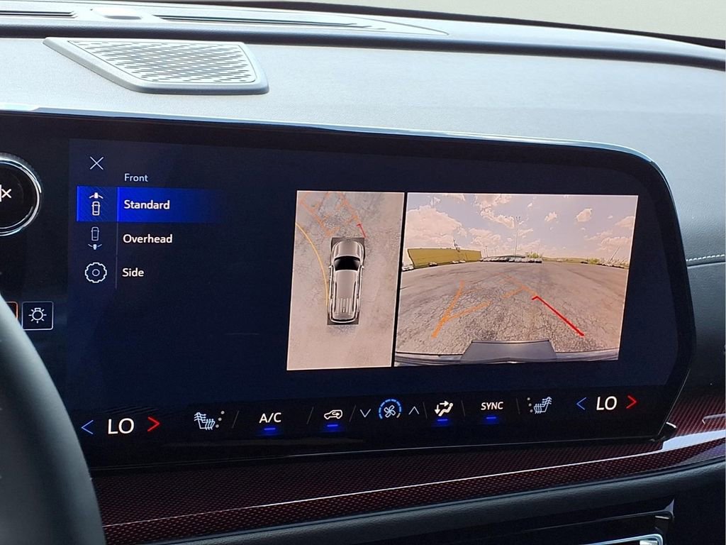 Used 2026 Chevrolet Traverse Z71 w/ Enhanced Driving Package AWD/4WD image 34