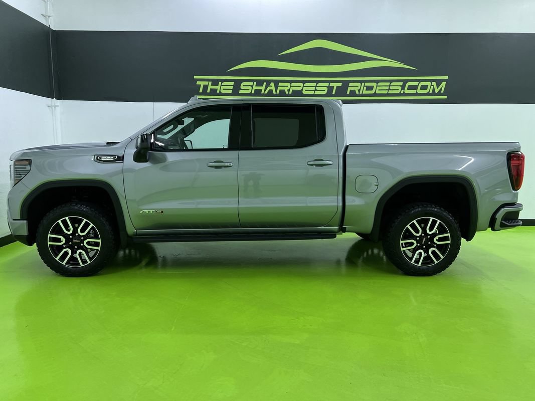 Used 2025 GMC Sierra 1500 AT4 w/ AT4 Premium Package AWD/4WD image 6