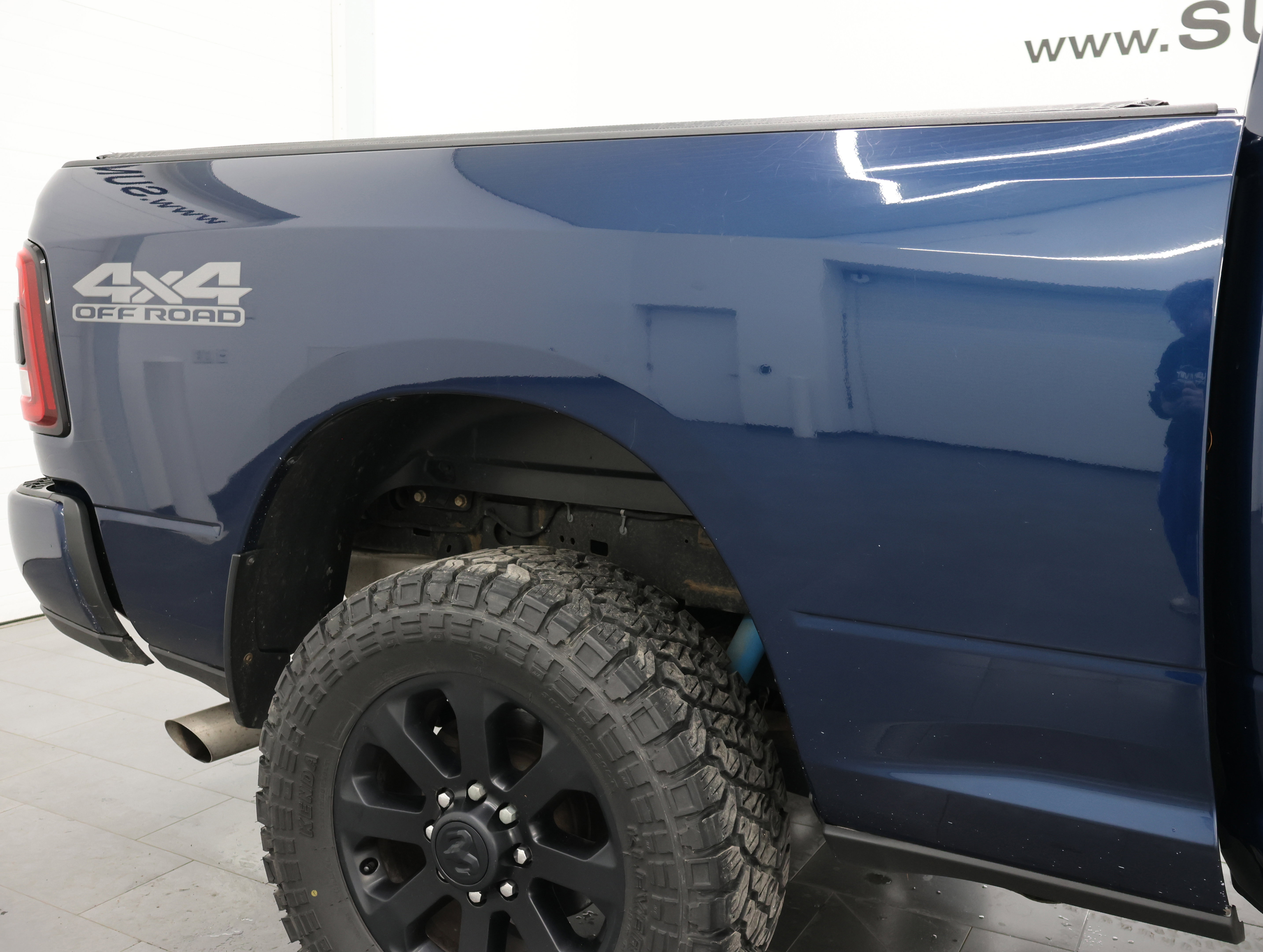 Used 2022 RAM 2500 Big Horn w/ Level C Equiment Group AWD/4WD image 27
