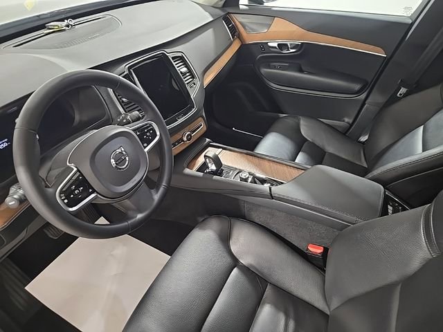 Used 2023 Volvo XC90 B6 Plus w/ Protection Package Premier image 18