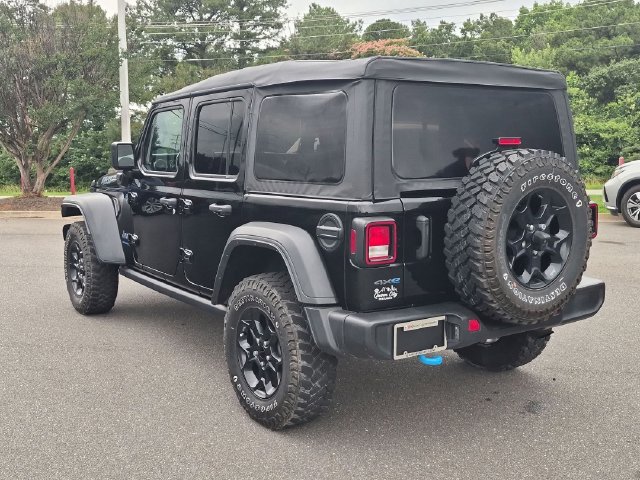 Used 2023 Jeep Wrangler Unlimited w/ Cold Weather Group AWD/4WD image 5