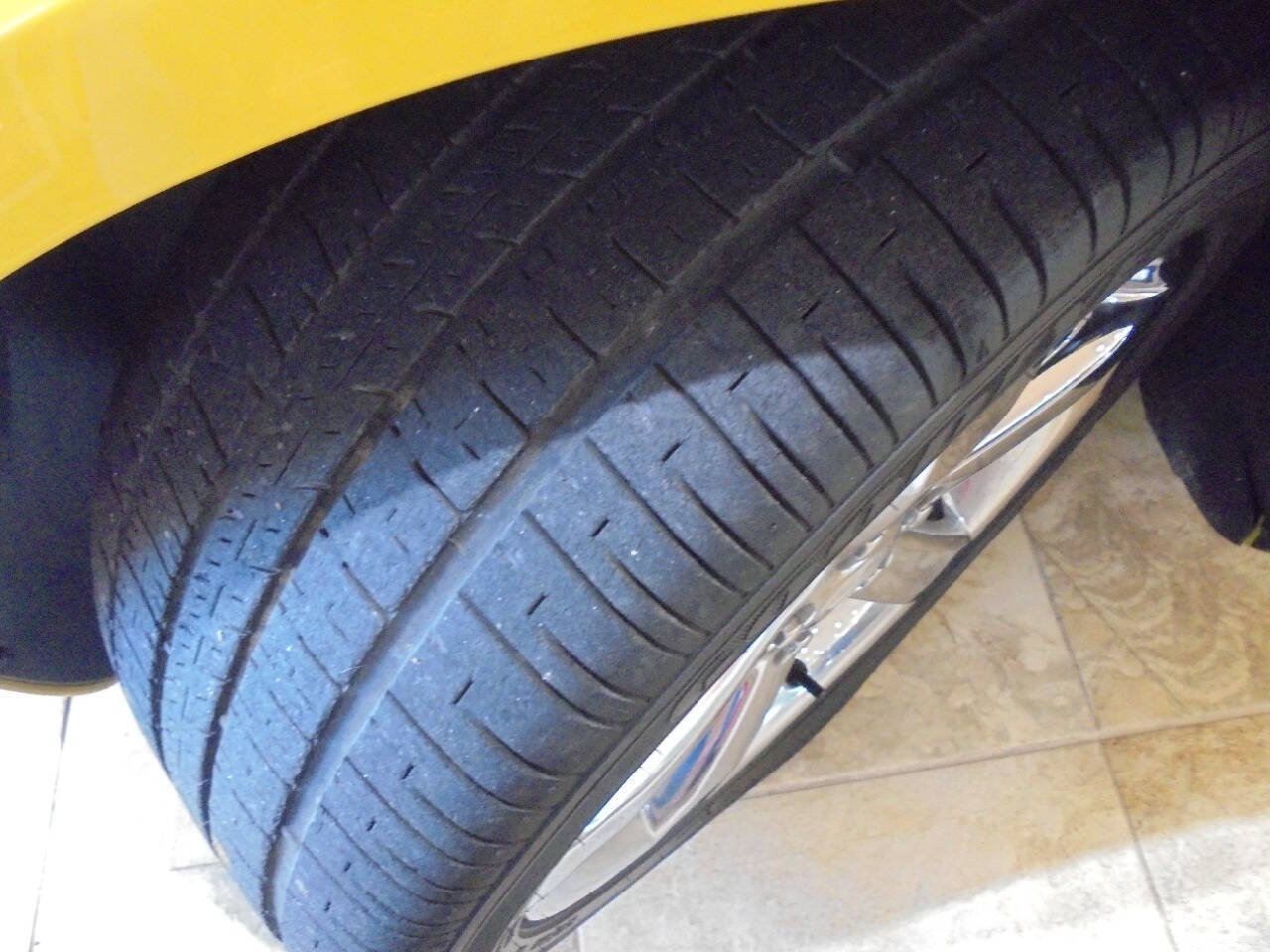Used 2007 Pontiac Solstice Convertible RWD image 24