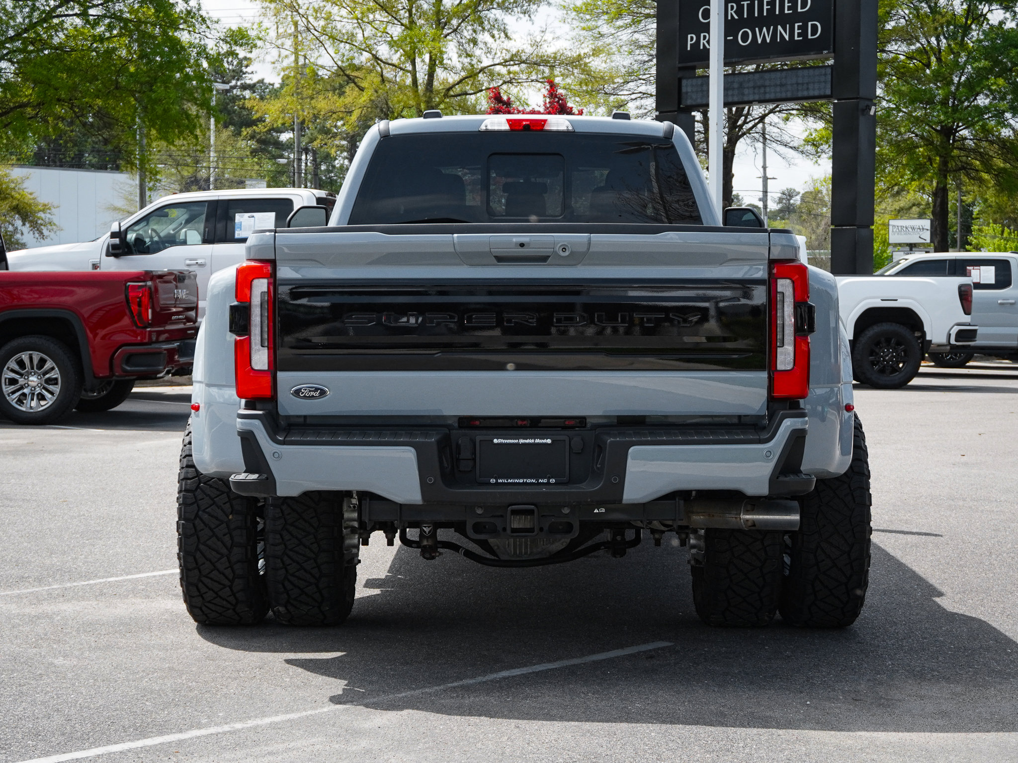 Used 2025 Ford F450 Platinum AWD/4WD image 9