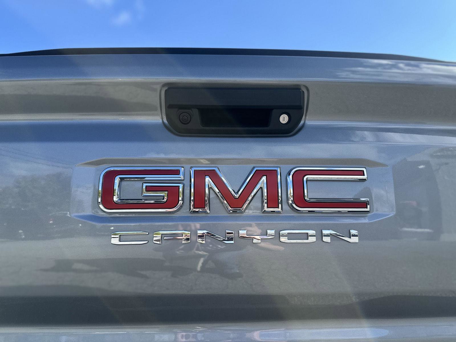 New 2026 GMC Canyon Elevation w/ Convenience Package image 27