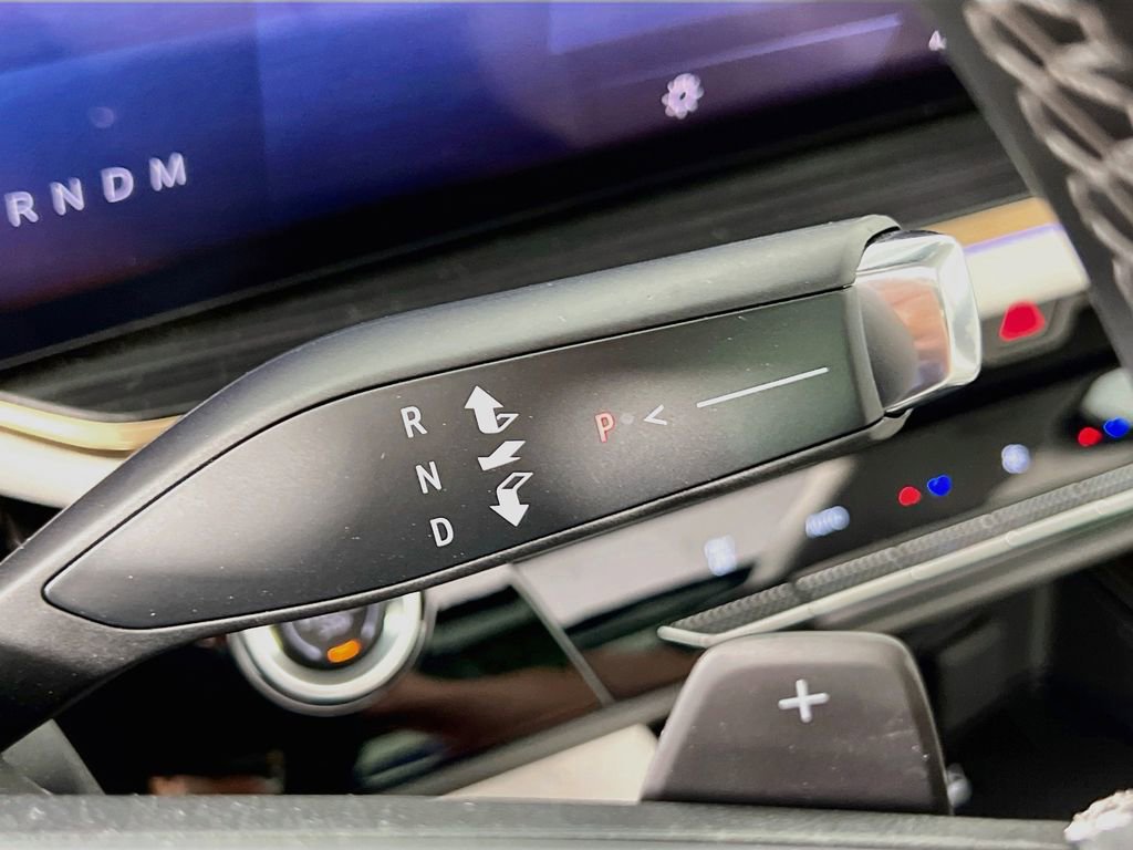 Used 2025 Buick Envision Avenir AWD/4WD image 14