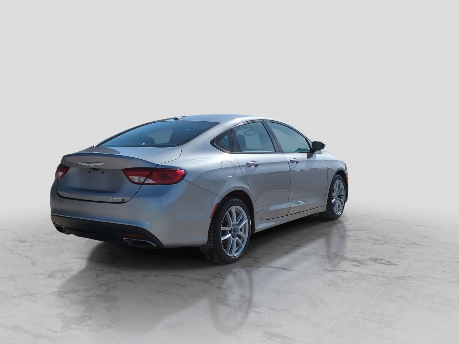 Used 2015 Chrysler 200 S w/ Comfort Group image 7