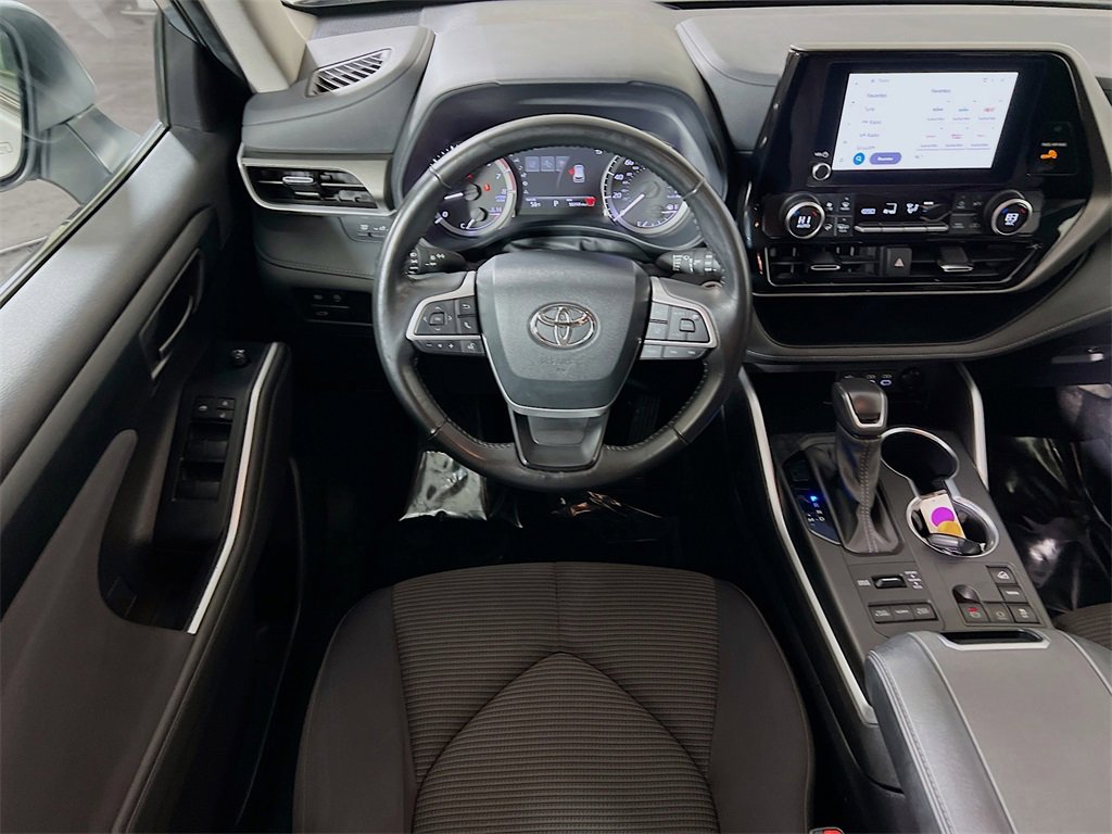 Certified 2024 Toyota Highlander LE image 20