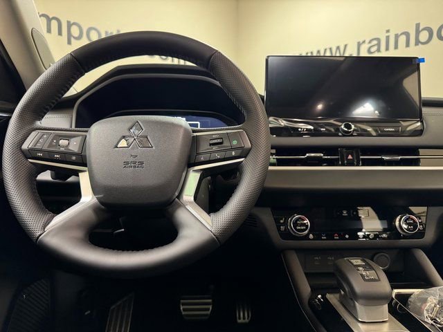 New 2026 Mitsubishi Outlander SEL FWD image 9
